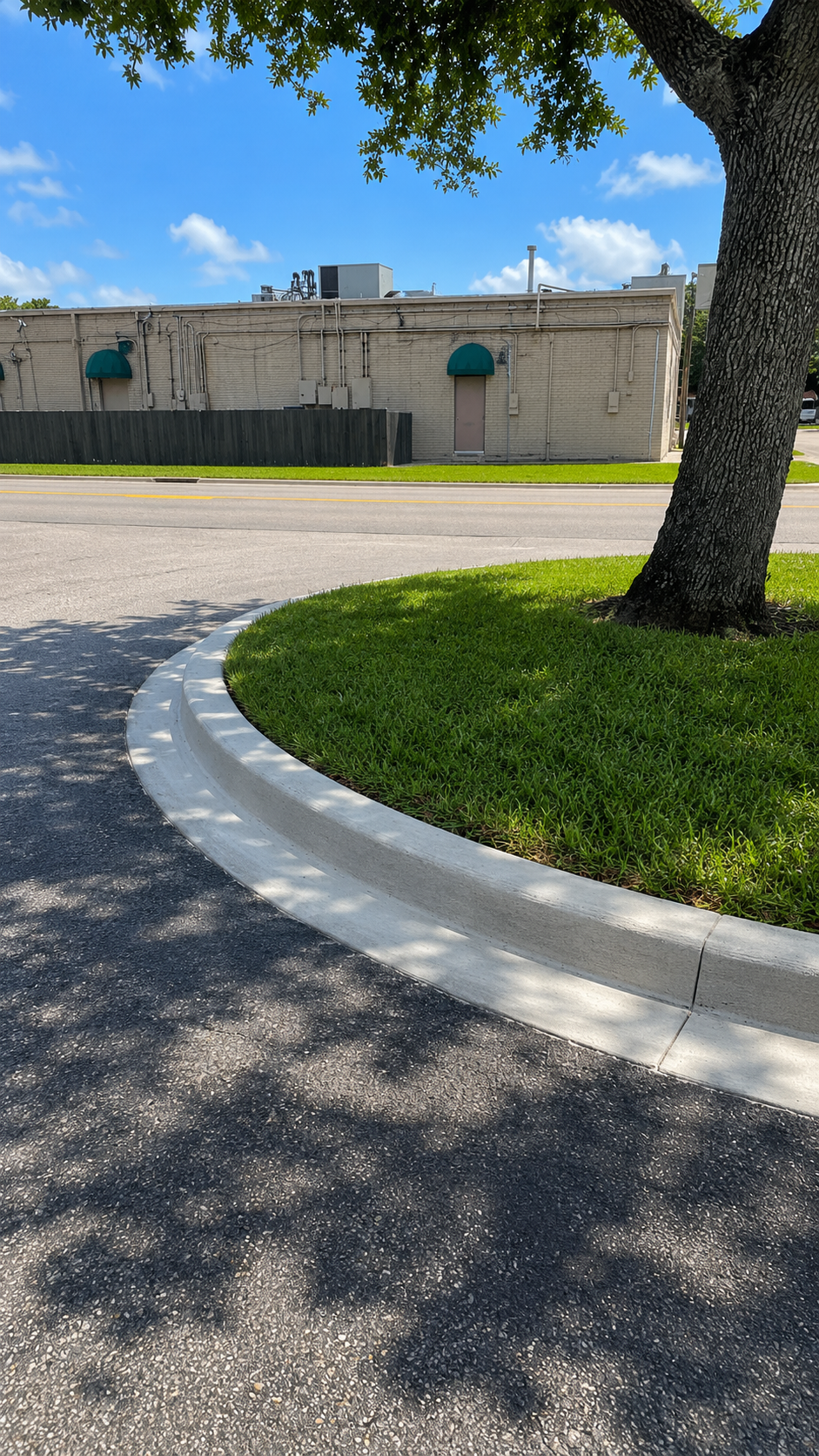 Curved concrete curb and gutter installation
